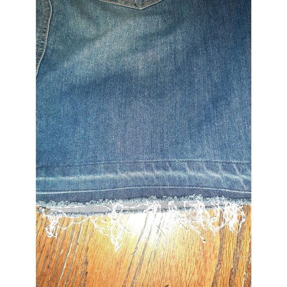 Sz 10 Faded Glory Blue Denim Blue Jean Mini Skirt with Pocket Raw Hem Front Slit - Picture 8 of 8